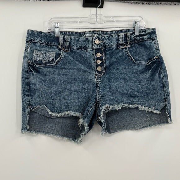 Amethyst jean button fly shorts 14 - Picture 1 of 4